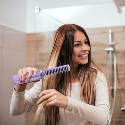 ✨ SmoothGlam™ Hair Straightener Comb – Instant Sleek & Shine